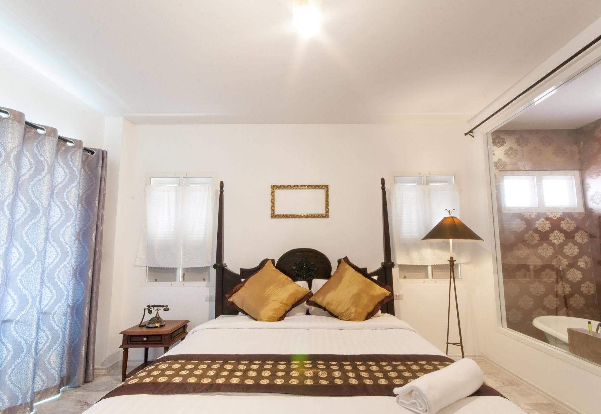 Dharasom' S Colonial House Hotel Bangkok Eksteriør billede